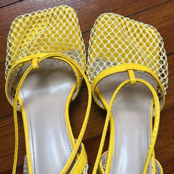 Yellow Heels - Picture 6 of 7